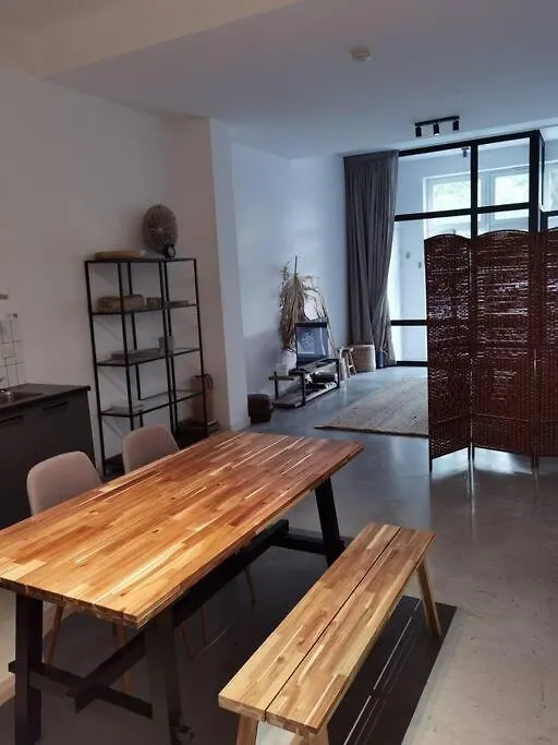 Lovely 2 Bedroom Serviced Apartment In Rotterdam Netherlands